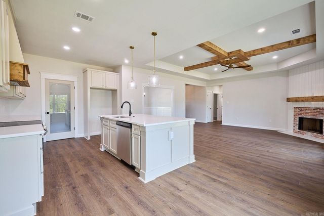 10581 W Miller Sardis Road, Bauxite, AR 72011