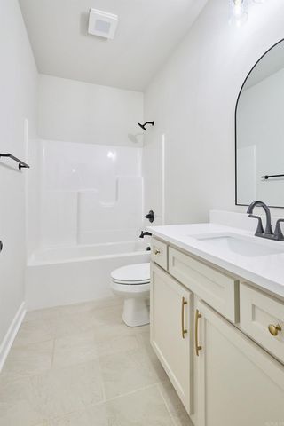 10581 W Miller Sardis Road, Bauxite, AR 72011