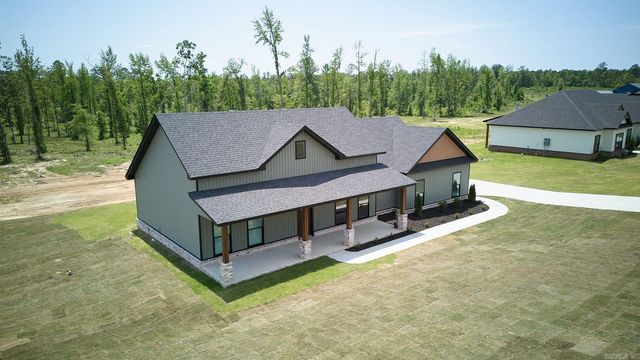 10581 W Miller Sardis Road, Bauxite, AR 72011