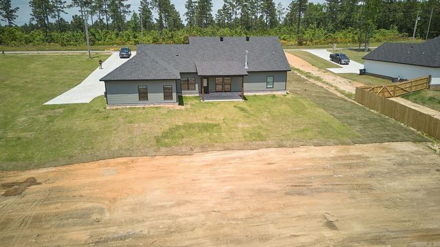 10581 W Miller Sardis Road, Bauxite, AR 72011