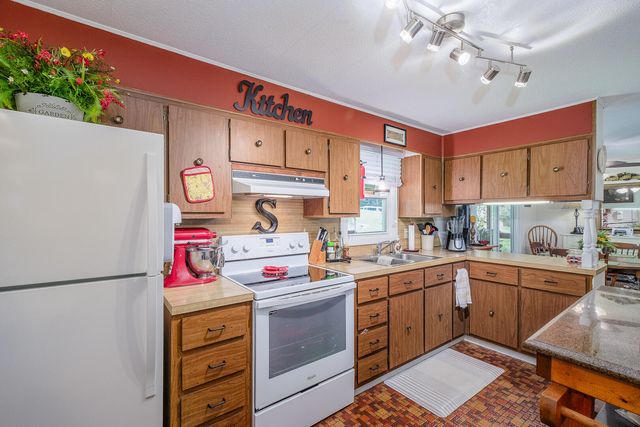 157 Allen Branch RD, Eagle Rock, VA 24085