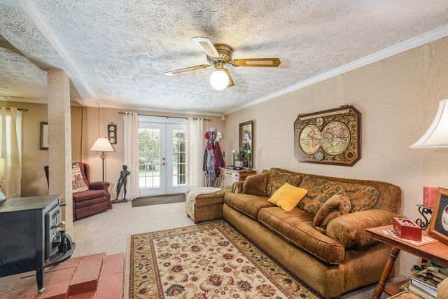 157 Allen Branch RD, Eagle Rock, VA 24085