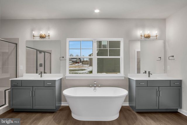 309 DEERFIELD LN, Carlisle, PA 17015