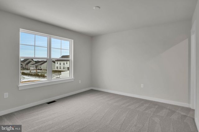 309 DEERFIELD LN, Carlisle, PA 17015