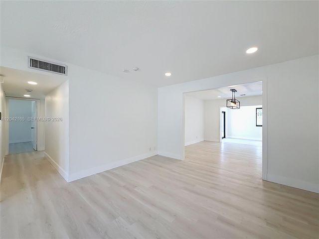 3392 NW 63rd St, Fort Lauderdale, FL 33309