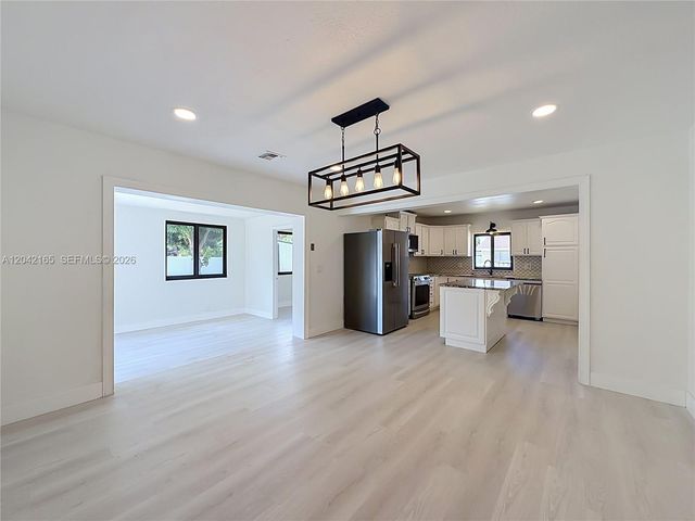 3392 NW 63rd St, Fort Lauderdale, FL 33309