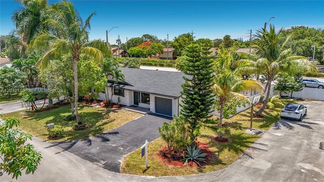 3392 NW 63rd St, Fort Lauderdale, FL 33309