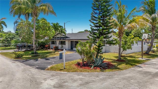 3392 NW 63rd St, Fort Lauderdale, FL 33309