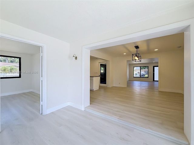 3392 NW 63rd St, Fort Lauderdale, FL 33309