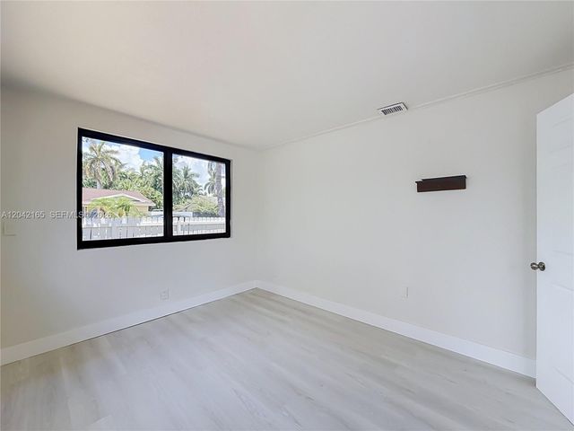 3392 NW 63rd St, Fort Lauderdale, FL 33309