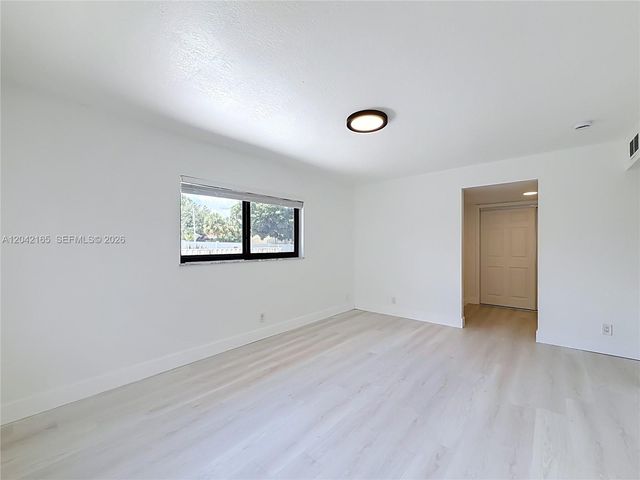 3392 NW 63rd St, Fort Lauderdale, FL 33309