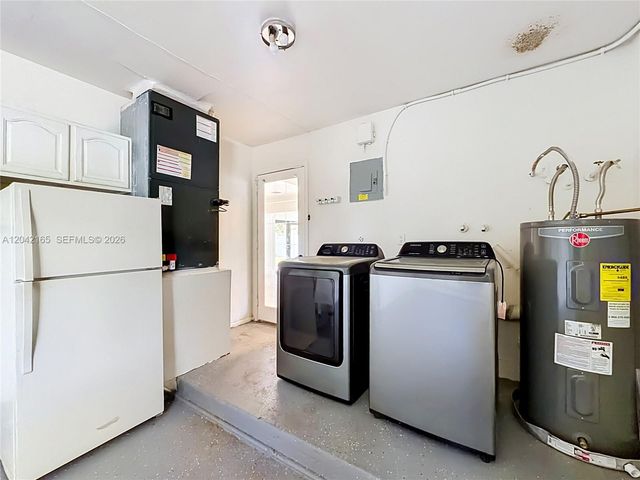 3392 NW 63rd St, Fort Lauderdale, FL 33309