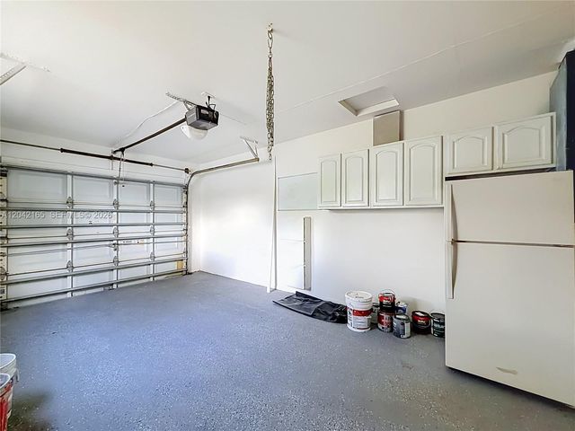3392 NW 63rd St, Fort Lauderdale, FL 33309