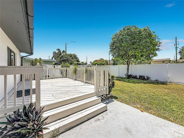 3392 NW 63rd St, Fort Lauderdale, FL 33309