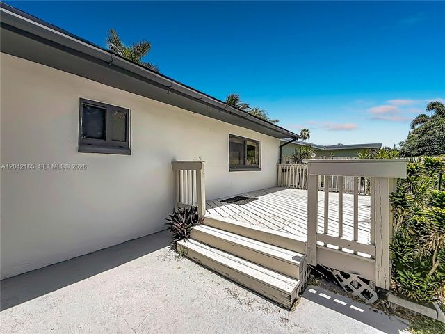 3392 NW 63rd St, Fort Lauderdale, FL 33309