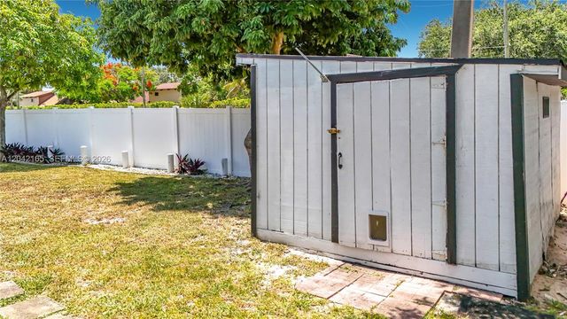 3392 NW 63rd St, Fort Lauderdale, FL 33309