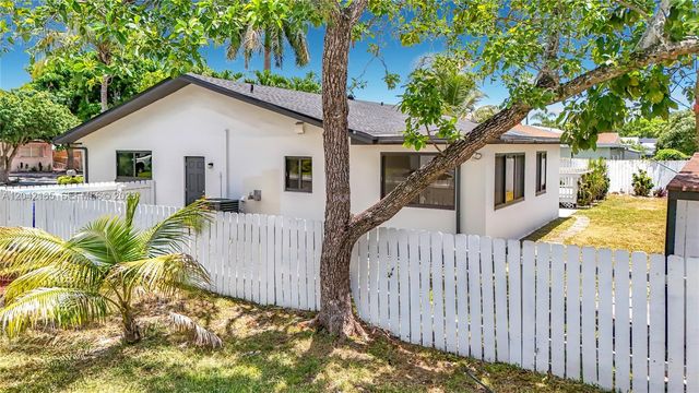 3392 NW 63rd St, Fort Lauderdale, FL 33309