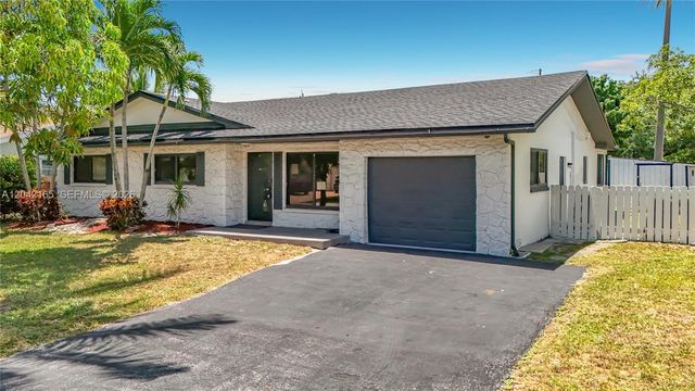 3392 NW 63rd St, Fort Lauderdale, FL 33309