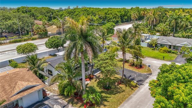 3392 NW 63rd St, Fort Lauderdale, FL 33309
