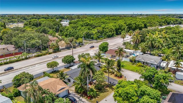 3392 NW 63rd St, Fort Lauderdale, FL 33309
