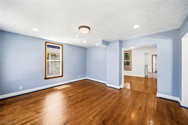 160 W Jackson Street, Painesville, OH 44077