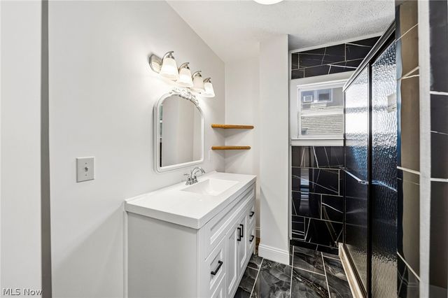 160 W Jackson Street, Painesville, OH 44077