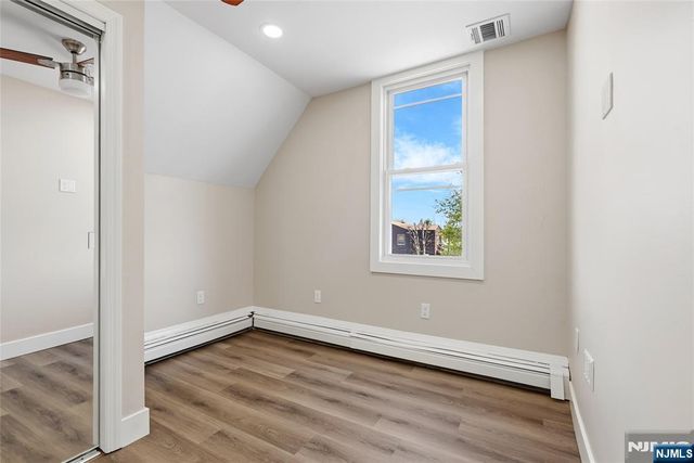 774 8th Street, Secaucus, NJ 07094
