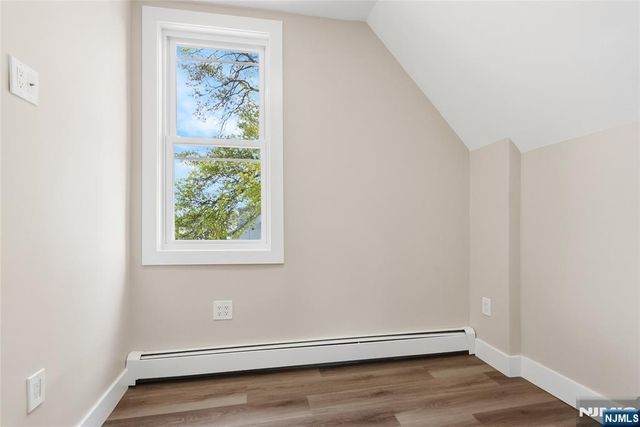774 8th Street, Secaucus, NJ 07094