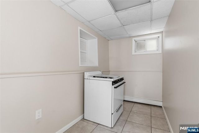 774 8th Street, Secaucus, NJ 07094