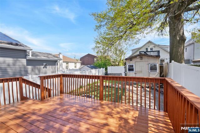 774 8th Street, Secaucus, NJ 07094