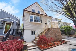 774 8th Street, Secaucus, NJ 07094