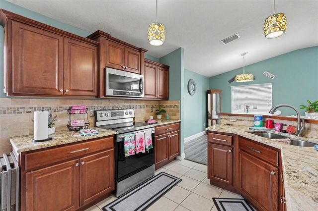 11531 MISTY ISLE LANE, Riverview, FL 33579