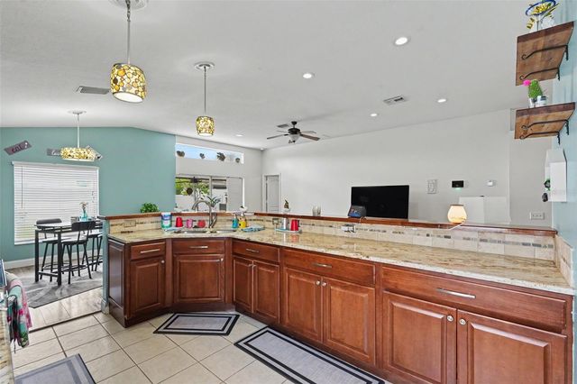 11531 MISTY ISLE LANE, Riverview, FL 33579
