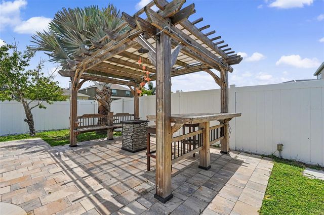 11531 MISTY ISLE LANE, Riverview, FL 33579