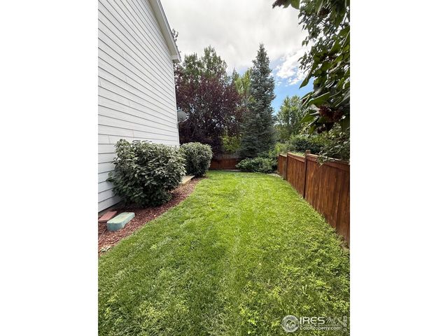 715 Yarnell Ct, Fort Collins, CO 80525