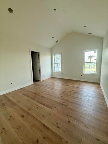 2006 West Court, Richmond, KY 40475