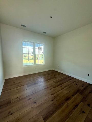 2006 West Court, Richmond, KY 40475