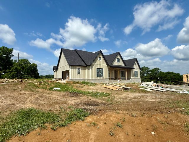 2006 West Court, Richmond, KY 40475