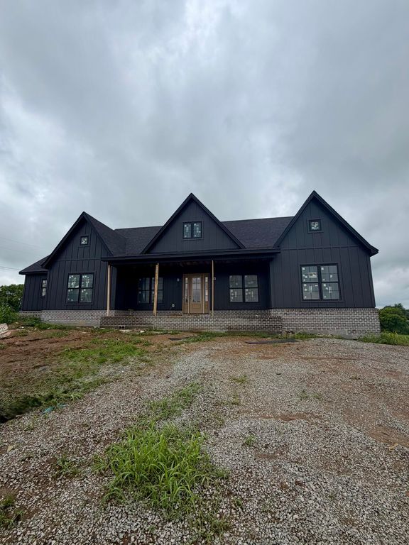 2006 West Court, Richmond, KY 40475