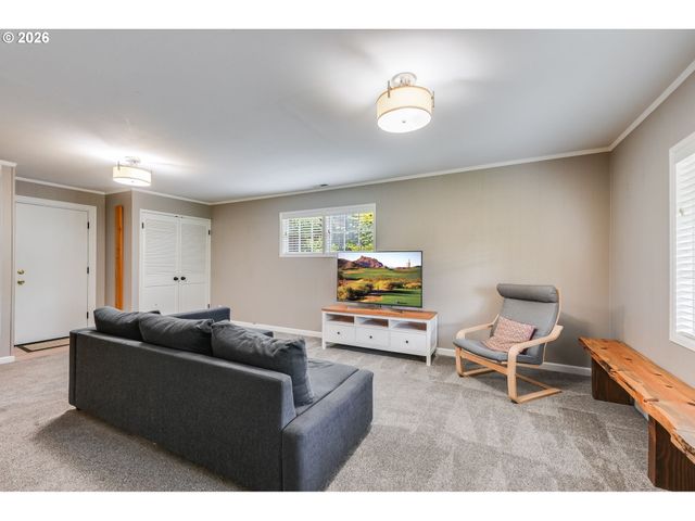 4815 Sw 38TH Pl, Portland, OR 97221