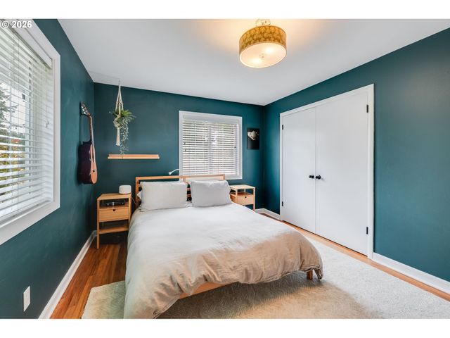 4815 Sw 38TH Pl, Portland, OR 97221