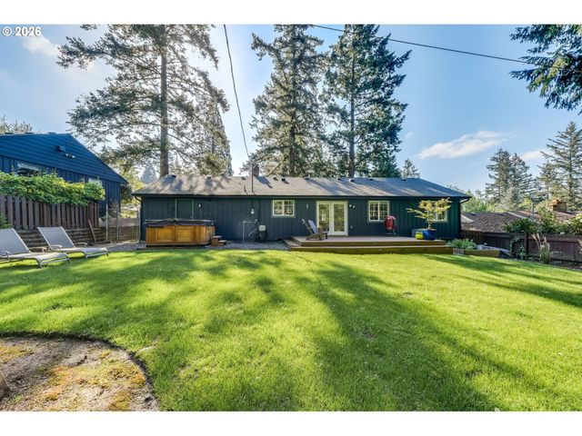 4815 Sw 38TH Pl, Portland, OR 97221