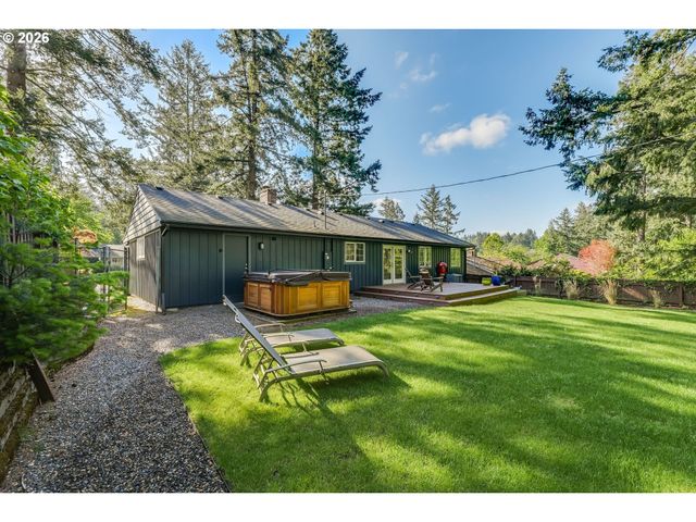 4815 Sw 38TH Pl, Portland, OR 97221
