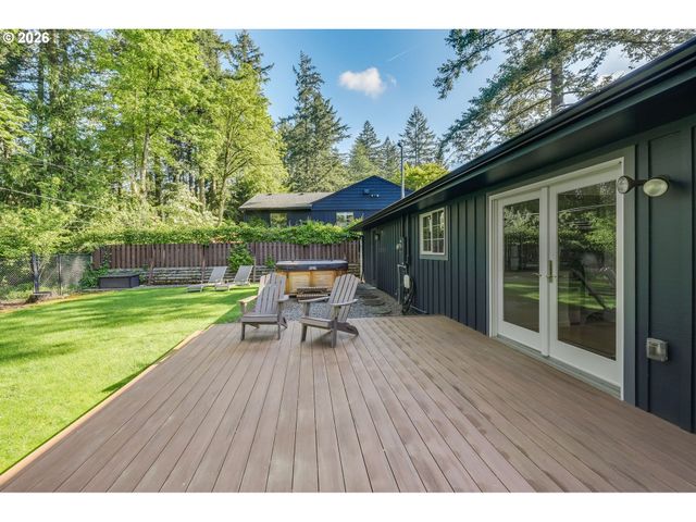 4815 Sw 38TH Pl, Portland, OR 97221