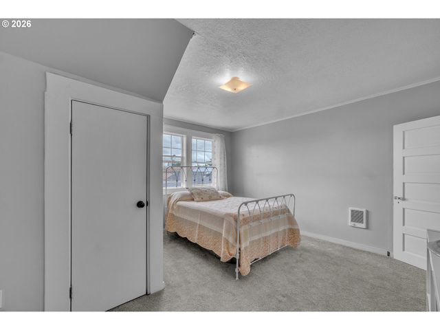 12356 MONITOR MCKEE Rd, Woodburn, OR 97071
