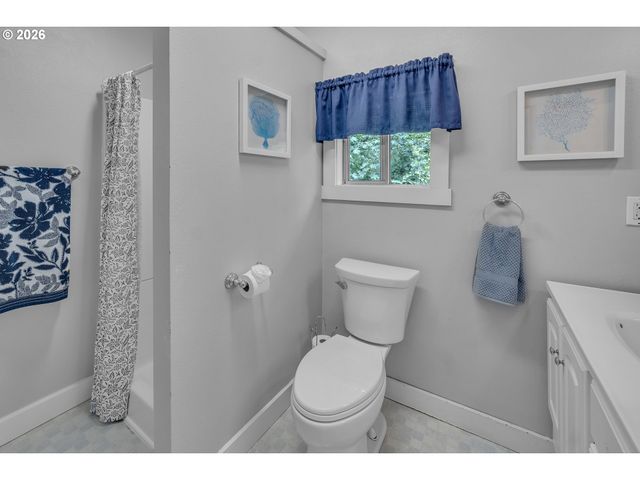 12356 MONITOR MCKEE Rd, Woodburn, OR 97071