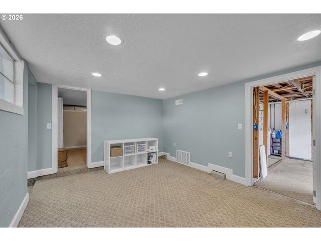 12356 MONITOR MCKEE Rd, Woodburn, OR 97071