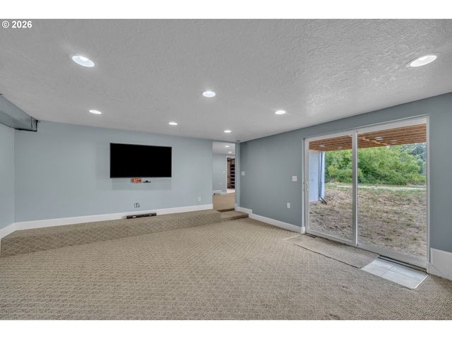 12356 MONITOR MCKEE Rd, Woodburn, OR 97071