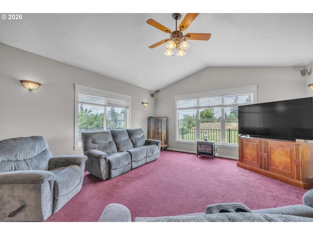 12356 MONITOR MCKEE Rd, Woodburn, OR 97071