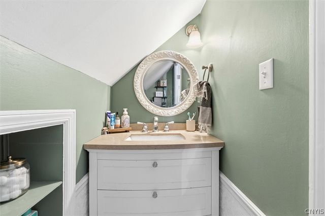 150 Crystal Drive, Clay, NY 13212